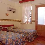 מלון Aloe Apart מרמריס