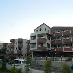 Aloe Apart מלון